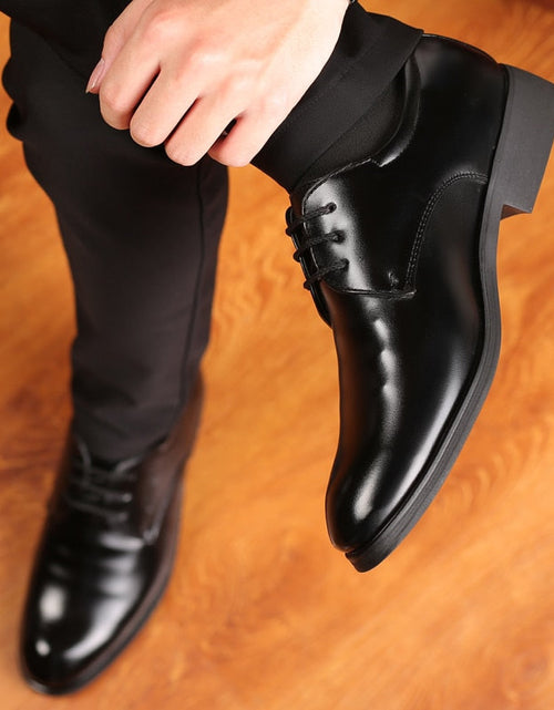 Load image into Gallery viewer, Yeknu New Formal Casual Faux Leather Black Men Business Wedding Quality Cowhide Breathable Retro Lace up Dress Shoes 1803