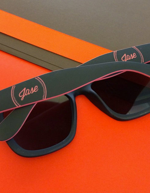 Load image into Gallery viewer, Jase New York Avery Sunglasses in Atomic Pink